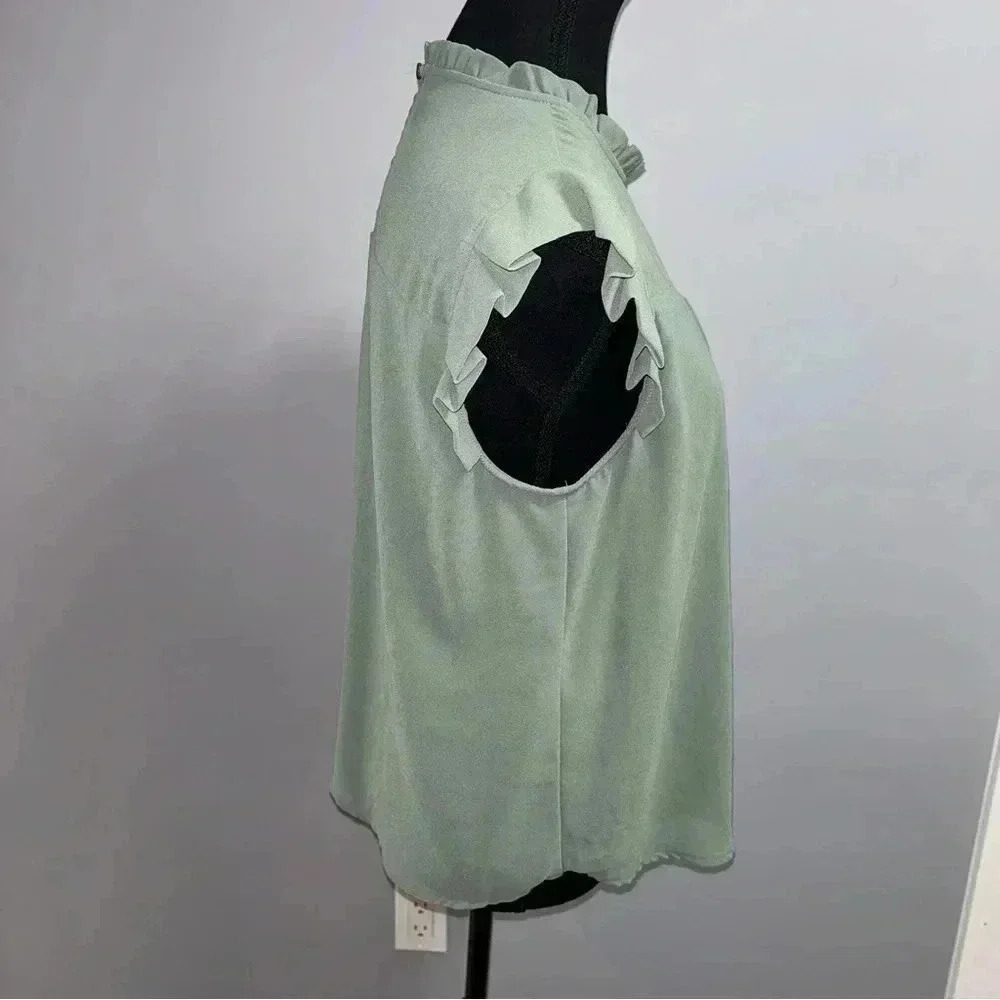 Monteau Blouse - Picture 2 of 5